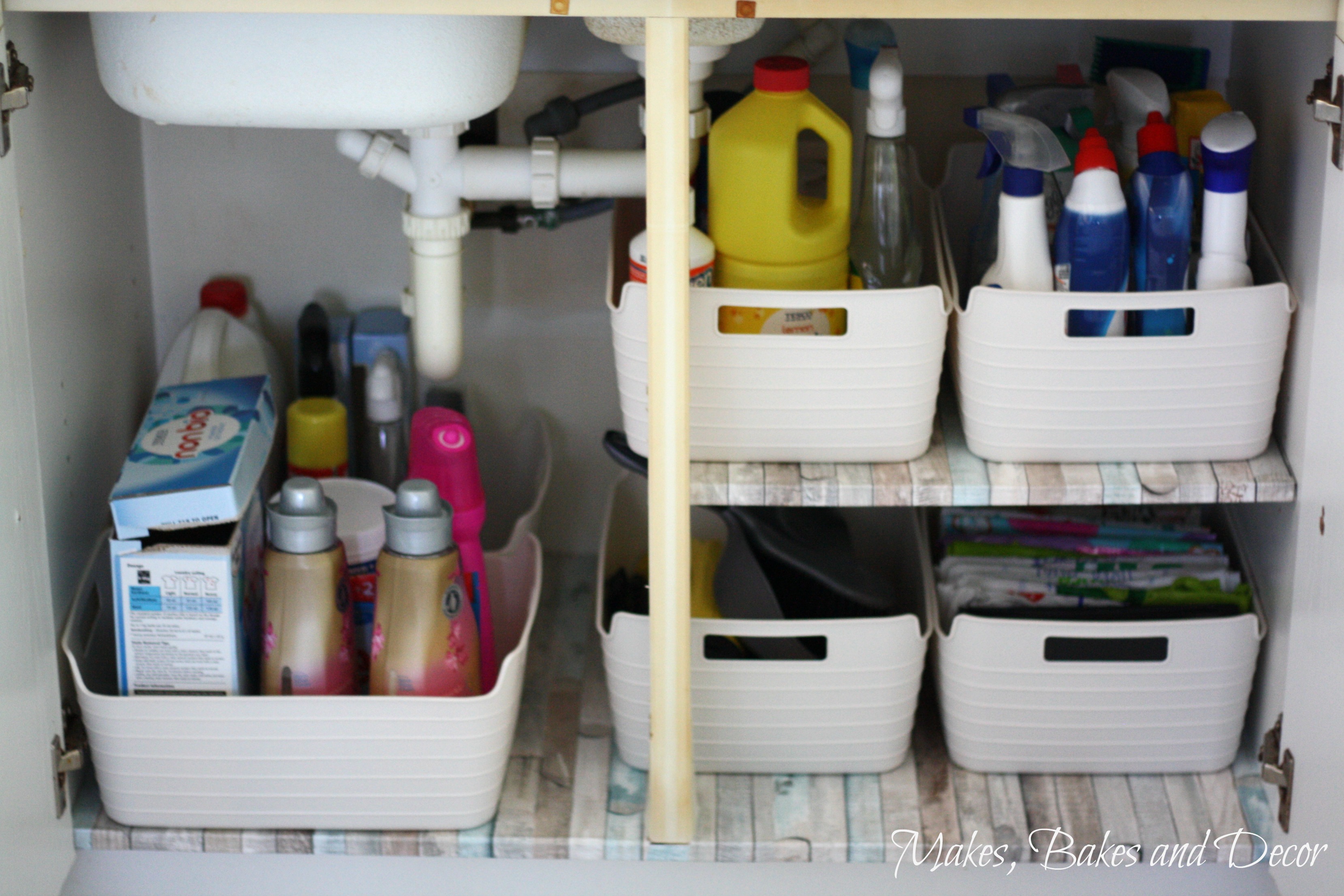 how-to-organise-the-cleaning-products-makes-bakes-and-decor