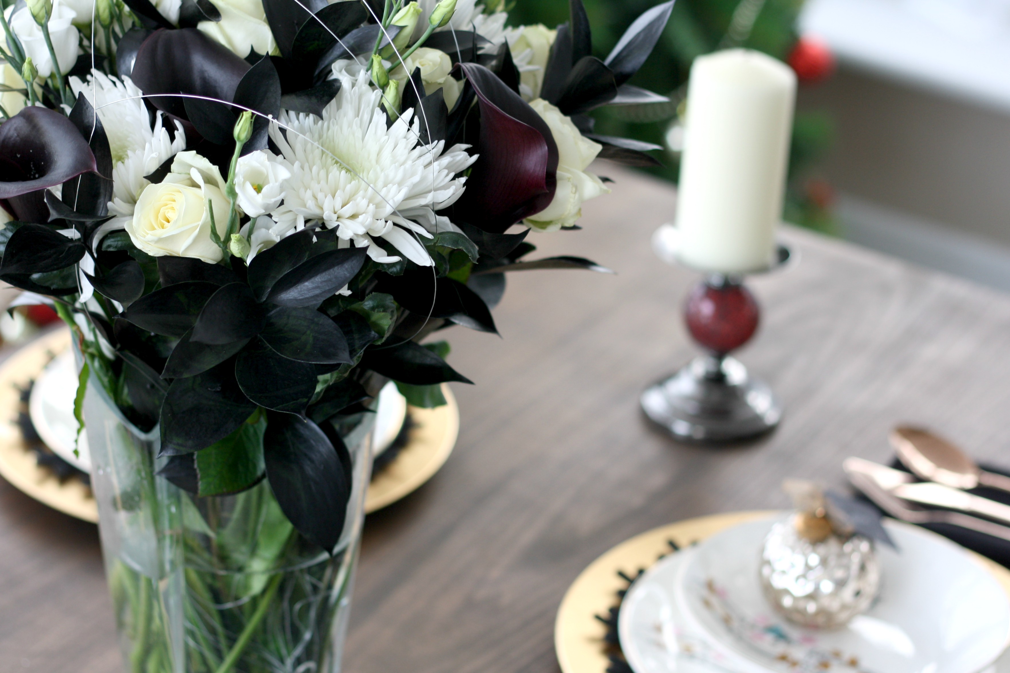 christmas table decorations flowers fresh