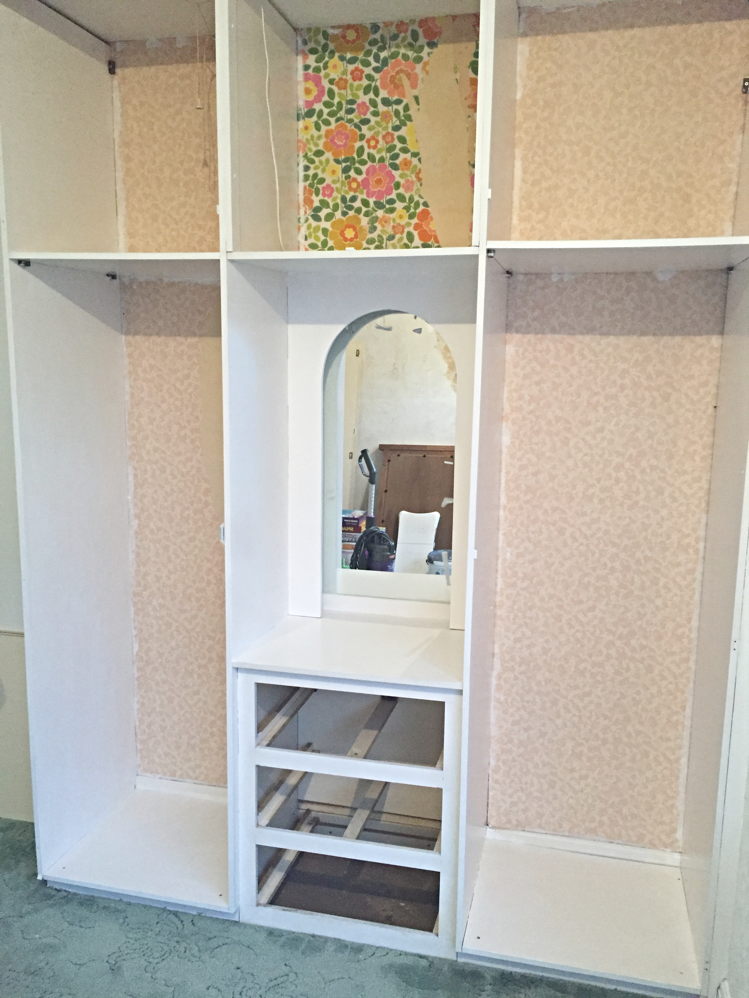 Upcycle shop melamine wardrobe