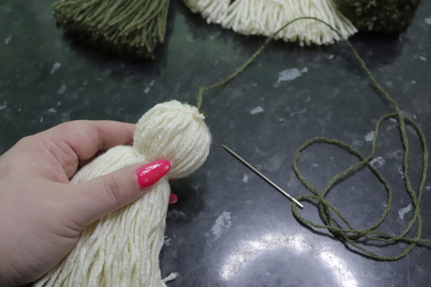 how to make a door tassel from wool