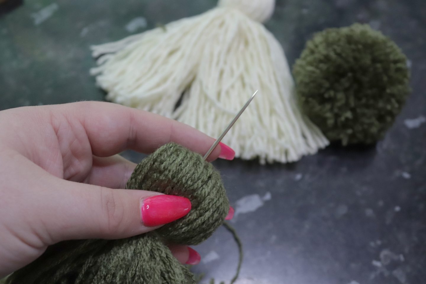 how to make a door tassel from wool