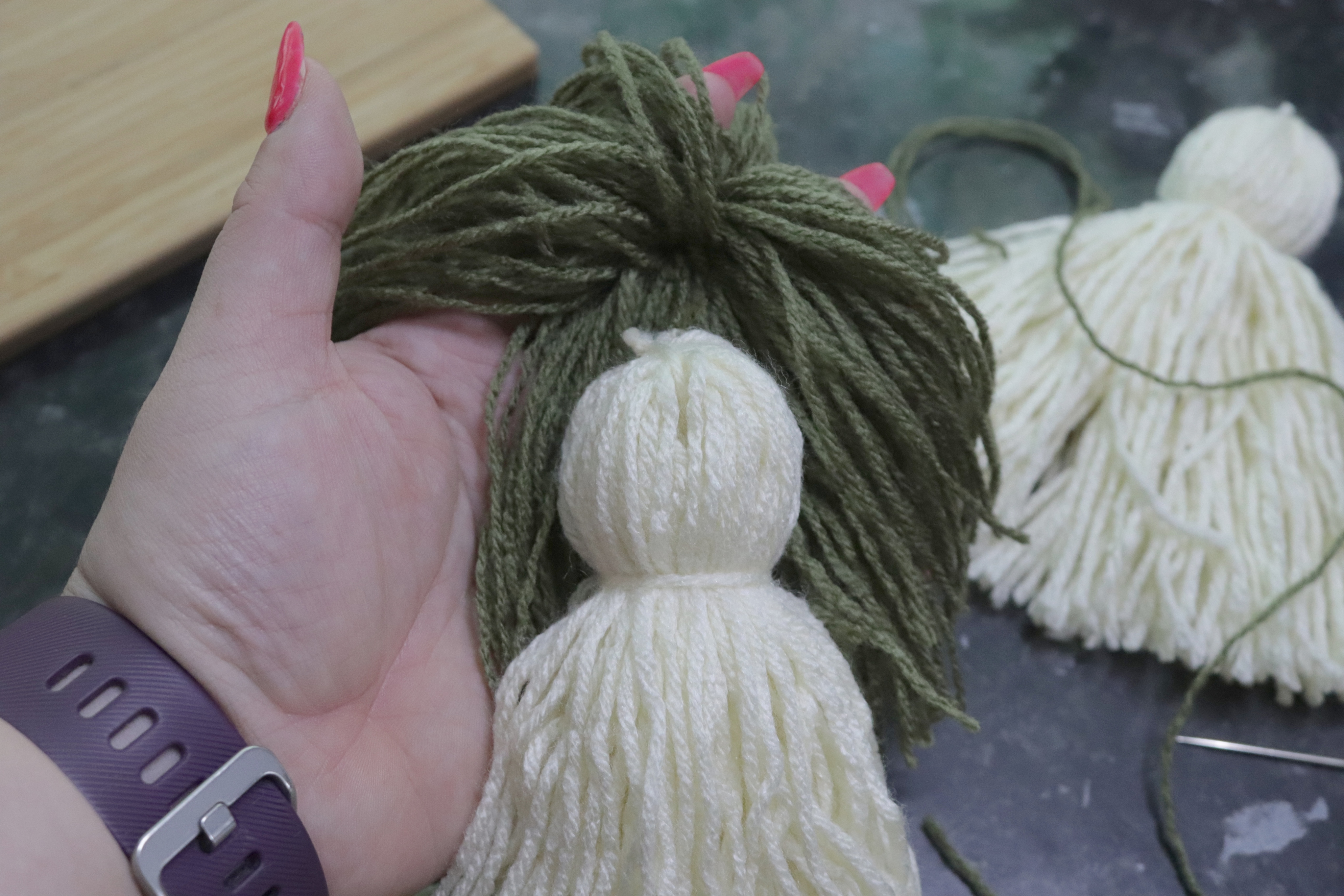 how to make a door tassel from wool
