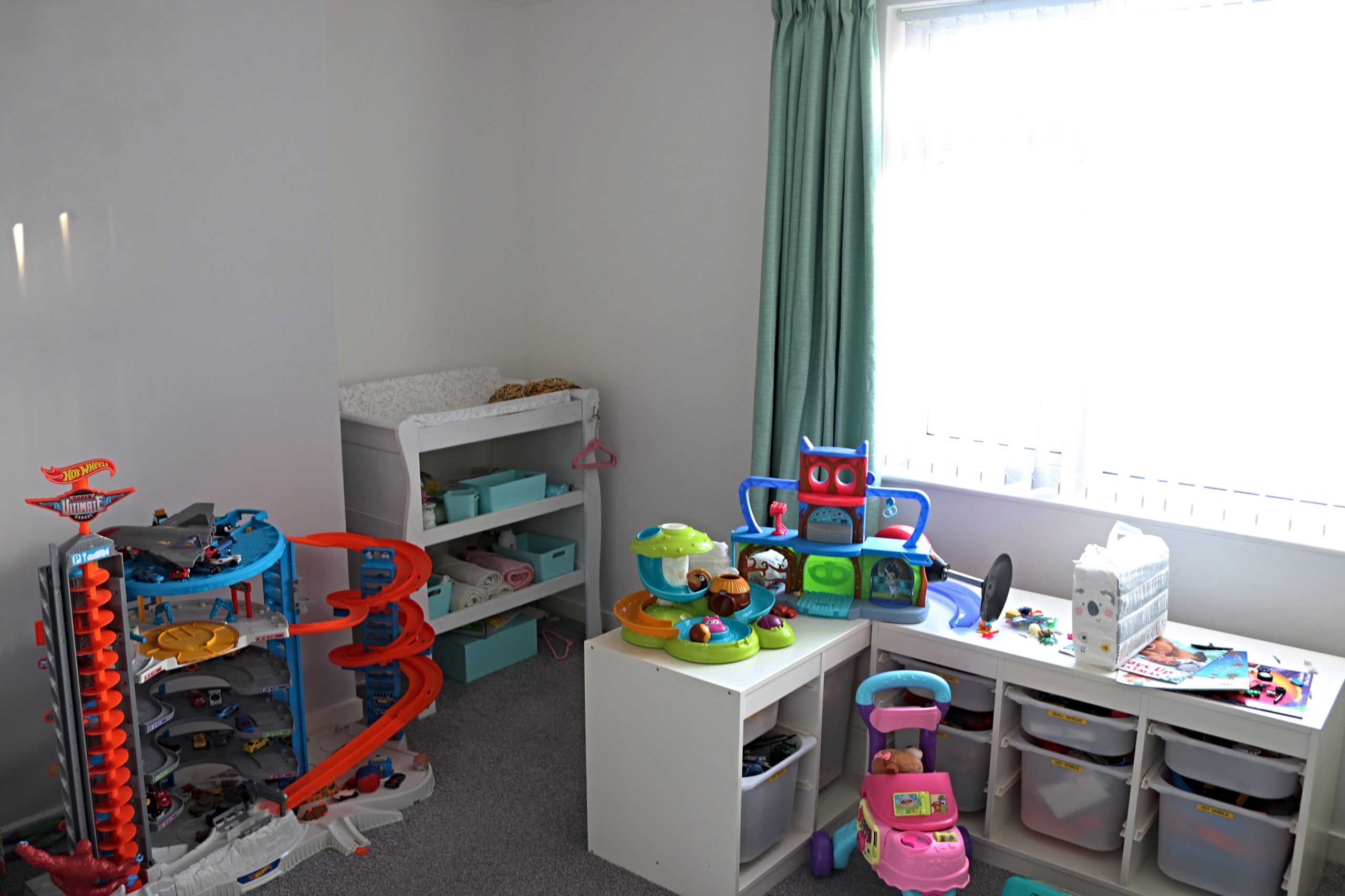 kids shared bedroom