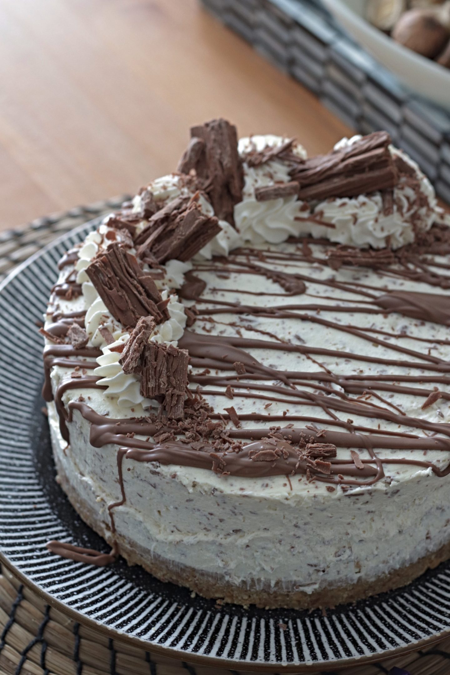 Cadbury Flake no bake Cheesecake