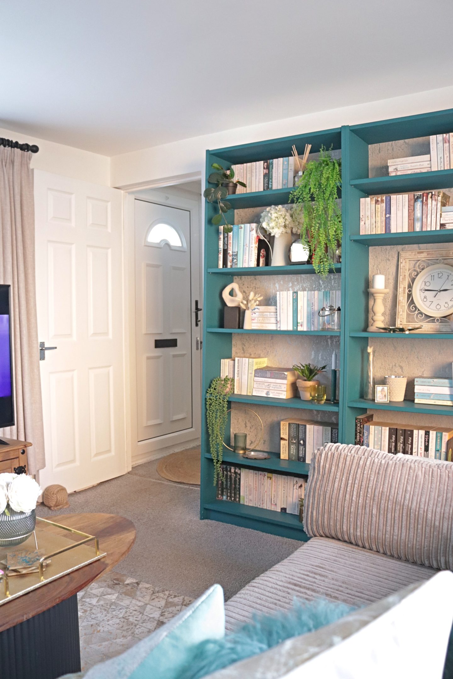 Neutral Glam Living room