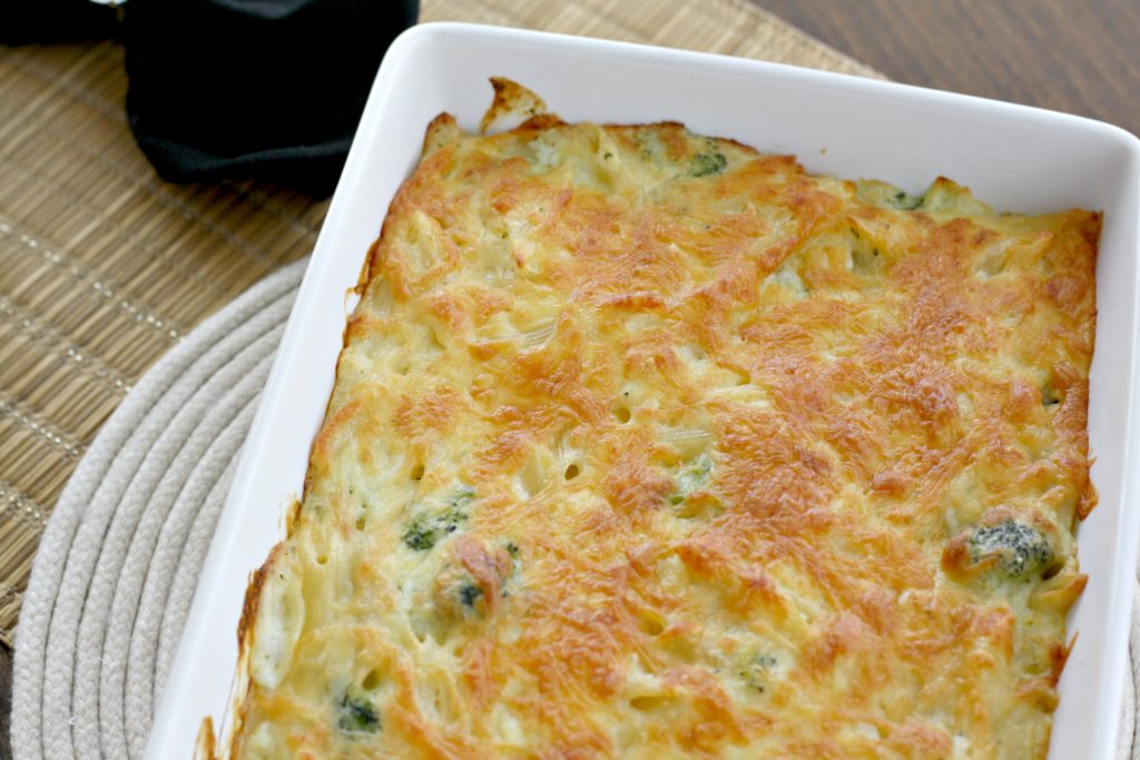 Cheese and Broccoli Pasta Bake - Makes, Bakes and Decor